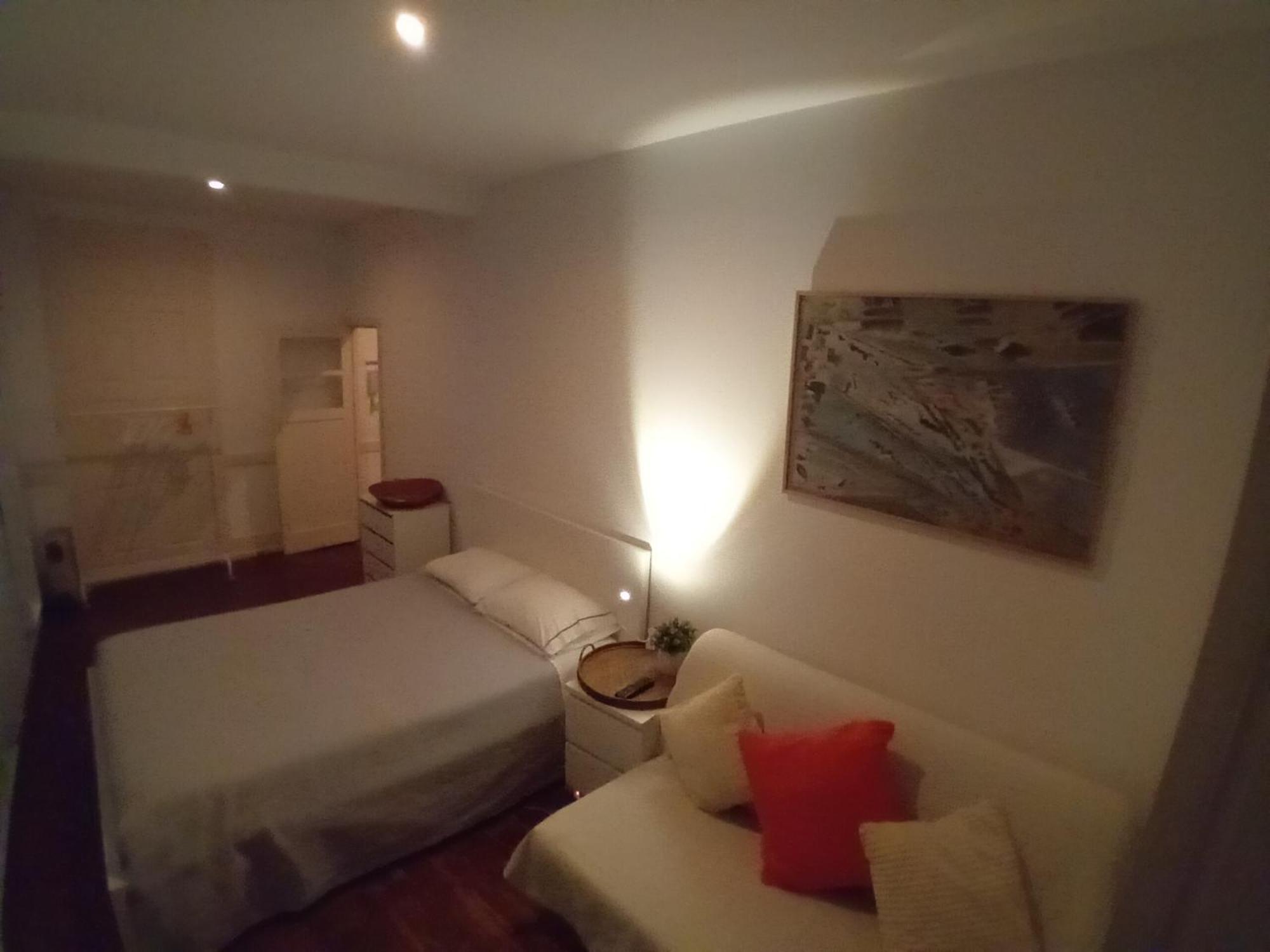Oupas 2 Lofts Apartment Porto Luaran gambar
